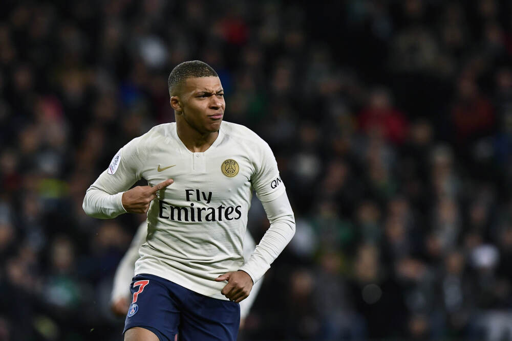   太残暴了！克林根切入双手空接隔扣扣翻对手